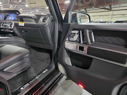 New 2026 Mercedes-Benz G 580 w/ EQ Technology image 10