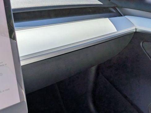 Used 2023 Tesla Model 3 Standard Range image 29