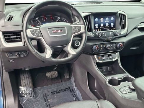 Used 2024 GMC Terrain SLT AWD/4WD image 33