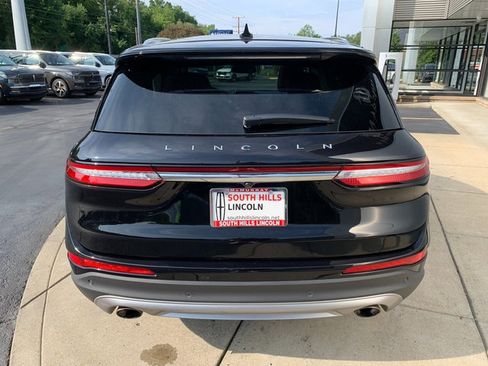 Used 2022 Lincoln Corsair AWD w/ Premium Package image 4