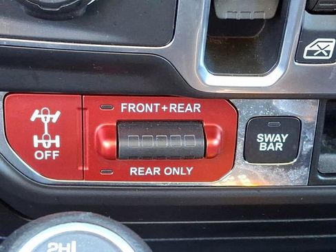 Used 2018 Jeep Wrangler Unlimited Rubicon image 24