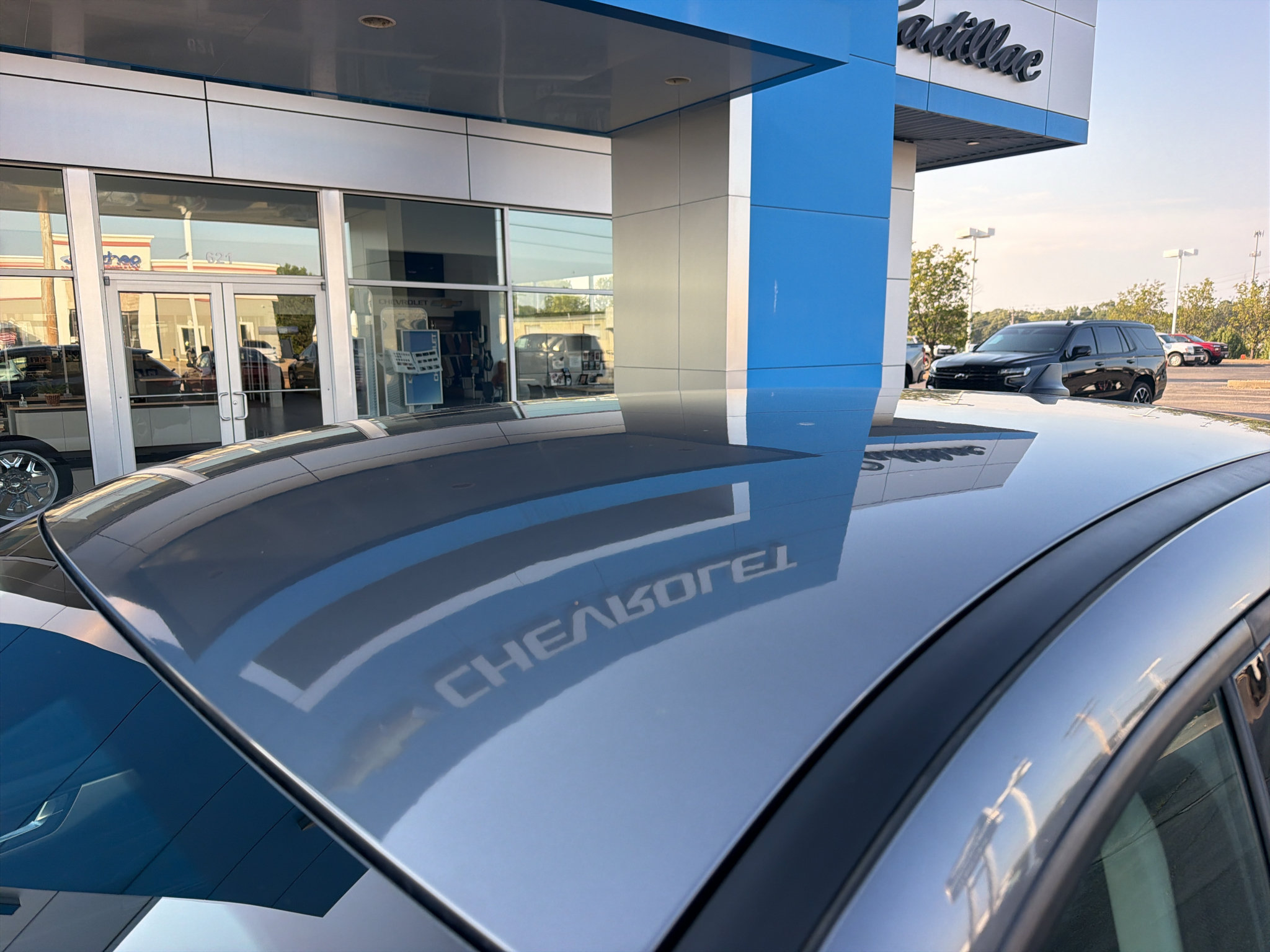 Used 2021 Ford Escape SE w/ SE Sport Appearance Package AWD/4WD image 9