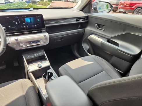 Certified 2024 Hyundai Kona SEL w/ Convenience Package AWD/4WD image 14