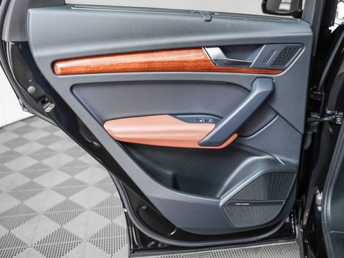 Used 2023 Audi Q5 2.0T Premium Plus image 22