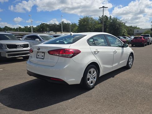 Used 2018 Kia Forte LX FWD image 8