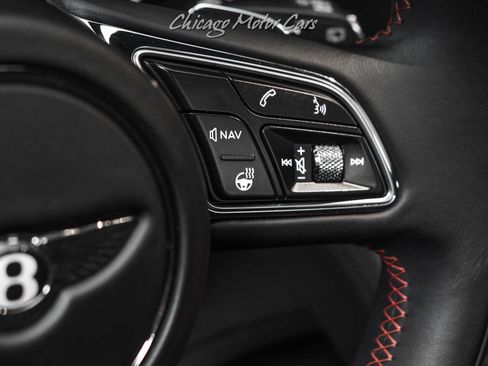 Used 2021 Bentley Bentayga AWD/4WD image 10