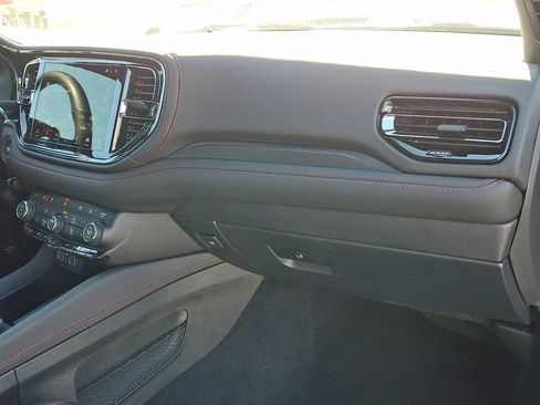 Used 2024 Dodge Durango GT image 12
