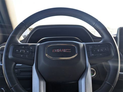 Used 2023 GMC Yukon SLT image 22