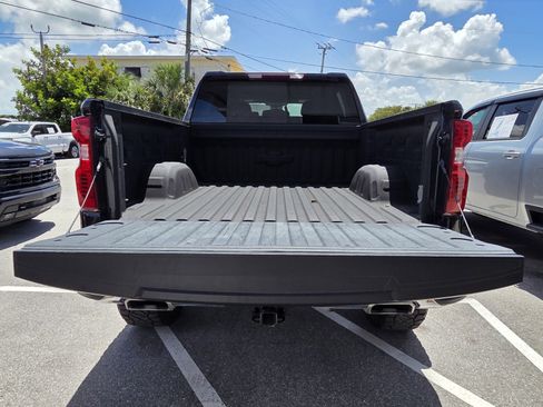Used 2024 Chevrolet Silverado 1500 LT AWD/4WD image 12