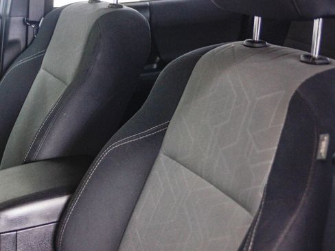 Used 2021 Toyota Tacoma TRD Off-Road w/ Technology Package image 23