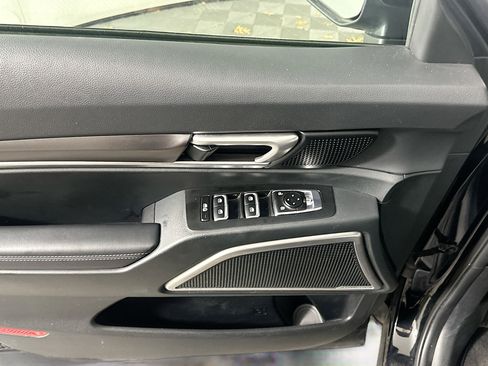 Used 2025 Kia Telluride S image 15