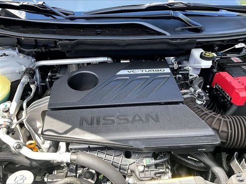Used 2025 Nissan Rogue SV AWD/4WD image 28