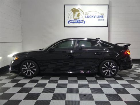 Used 2022 Honda Civic EX image 7