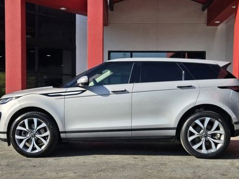 Used 2021 Land Rover Range Rover Evoque SE image 6