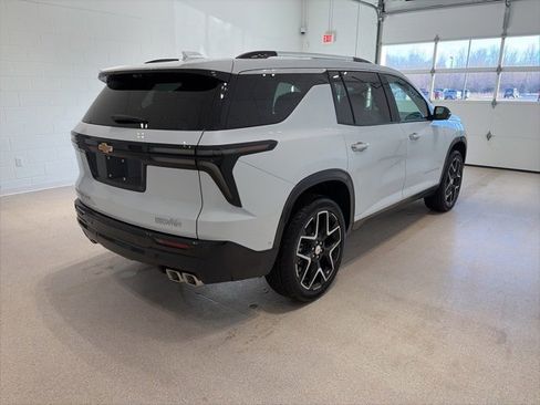 New 2026 Chevrolet Traverse High Country w/ LPO, Floor Liner Package image 6