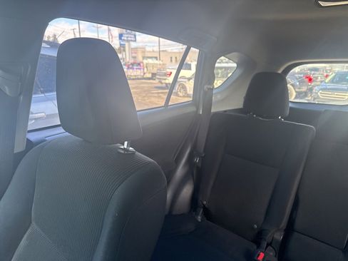 Used 2016 Toyota RAV4 LE image 14