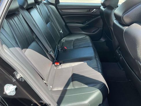 Used 2022 Honda Accord Touring image 29