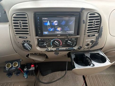 Used 2002 Ford F150 XLT AWD/4WD image 24