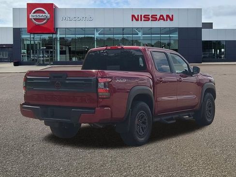 Used 2025 Nissan Frontier PRO-4X AWD/4WD image 7