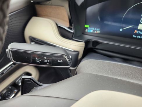 Used 2023 Lincoln Corsair Grand Touring w/ Equipment Group 301A image 16