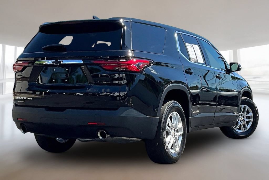 Used 2023 Chevrolet Traverse LS w/ Safety Package AWD/4WD image 6