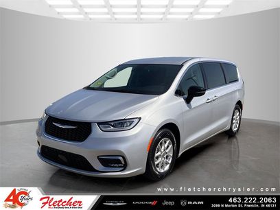 Used 2024 Chrysler Pacifica Touring-L