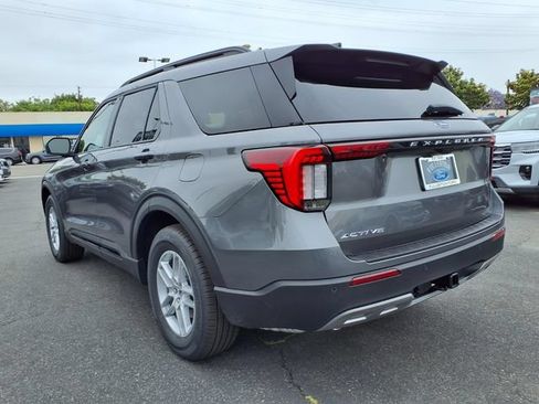New 2026 Ford Explorer Active w/ Active Comfort Package RWD image 4