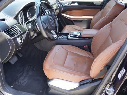 Used 2019 Mercedes-Benz GLS 550 4MATIC image 13