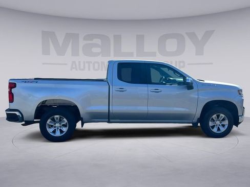 Used 2020 Chevrolet Silverado 1500 LT w/ Trailering Package image 6