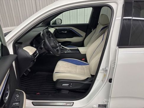 Certified 2025 Acura ADX A-Spec image 2