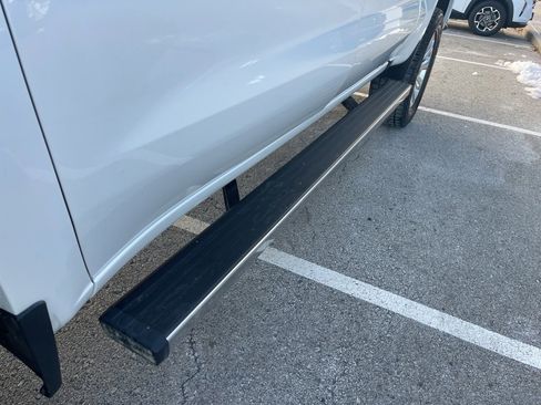 Used 2020 Chevrolet Silverado 1500 High Country w/ Technology Package image 12