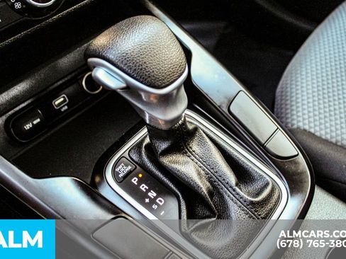 Used 2025 Kia Soul LX w/ LX Technology Package image 34