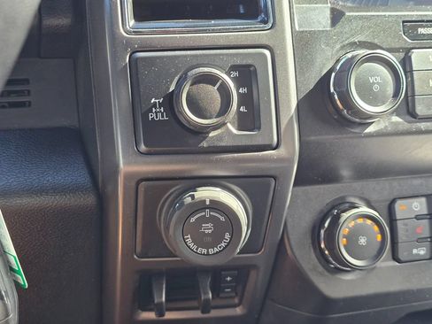 Used 2019 Ford F150 XLT w/ Equipment Group 302A Luxury AWD/4WD image 22