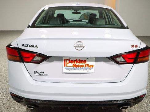 Used 2024 Nissan Altima 2.5 SR image 8