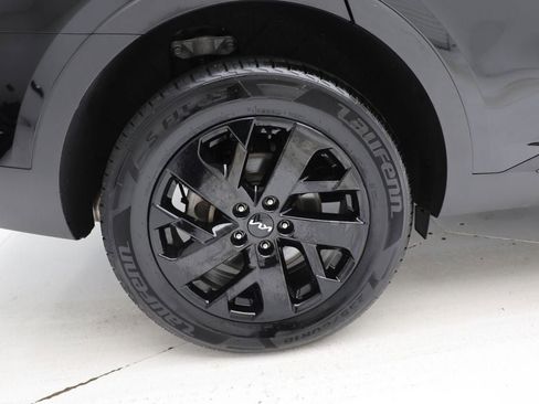 Used 2023 Kia Sorento S image 10