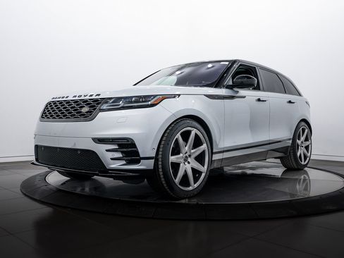 Used 2018 Land Rover Range Rover Velar R-Dynamic SE image 7
