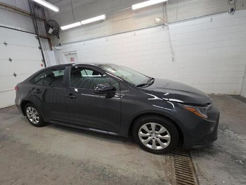 Used 2026 Toyota Corolla LE FWD image 2