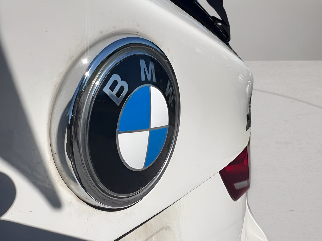 Used 2017 BMW X5 xDrive50i AWD/4WD image 36