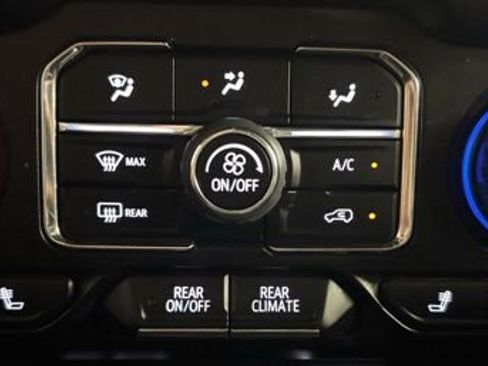 Used 2021 Chevrolet Tahoe RST RWD image 36