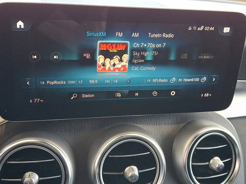 Used 2021 Mercedes-Benz GLC 300 GLC 300 image 19