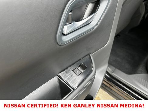 Certified 2026 Nissan Rogue SV AWD/4WD image 40