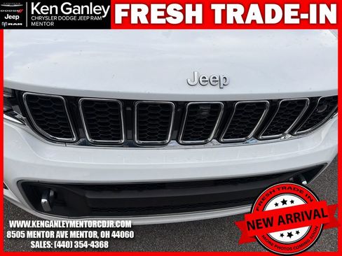 Used 2023 Jeep Grand Cherokee L Overland w/ Advanced Protech Group III image 13