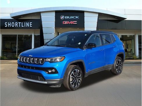 Used 2024 Jeep Compass Limited AWD/4WD image 7