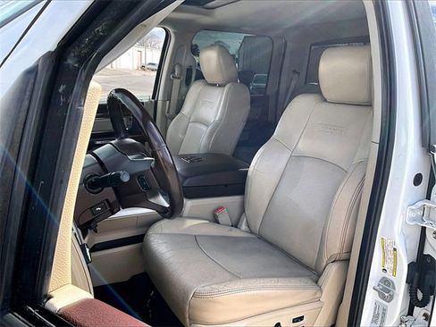 Used 2015 RAM 2500 Laramie w/ Convenience Group image 10