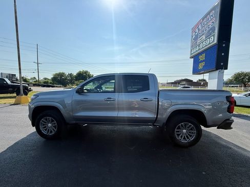 Used 2024 Chevrolet Colorado LT w/ LT Convenience Package III AWD/4WD image 4