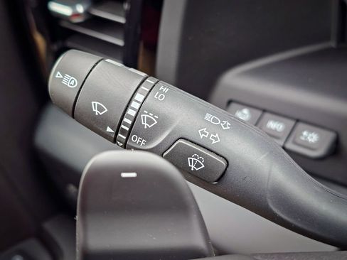 Used 2024 GMC Sierra 1500 AT4 w/ Technology Package image 22