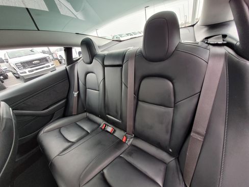 Used 2018 Tesla Model 3 Long Range image 19