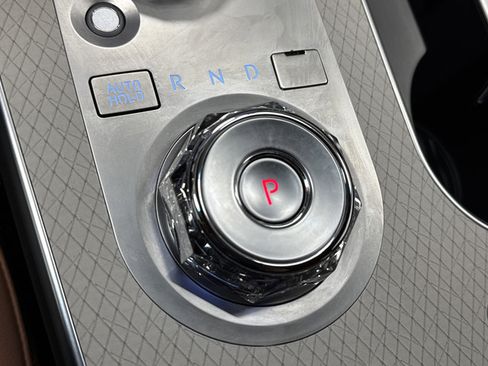 Used 2025 Genesis GV80 2.5T Prestige AWD/4WD image 22