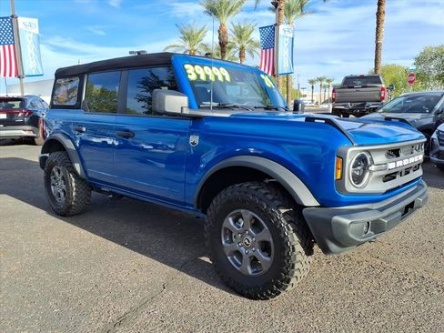 Used 2024 Ford Bronco Big Bend image 3