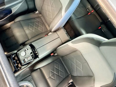 Used 2025 BMW i5 M60 w/ Premium Package image 20